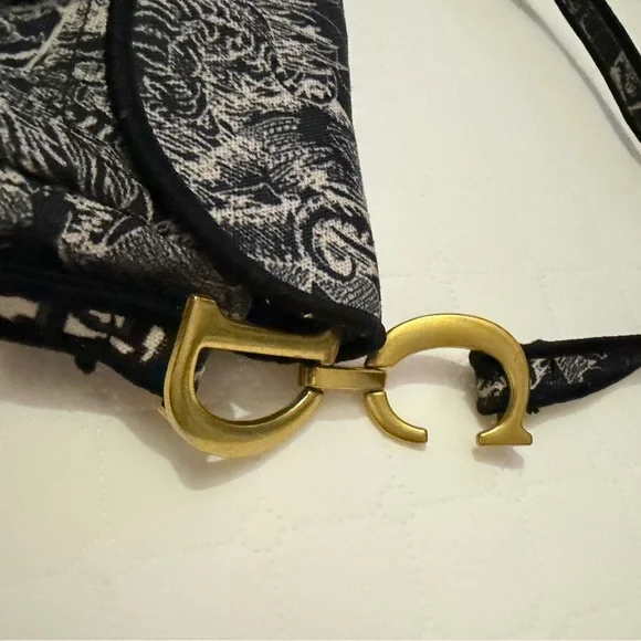 Christian Dior Blue and White Saddle Bag IT'S NOT ORIGINAL - Picture 2 of 6